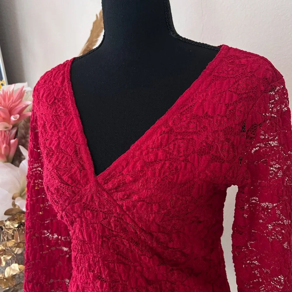 Vintage Wrapper Red Lace Babydoll Long Sleeve Italian Top size Medium - Picture 2 of 9